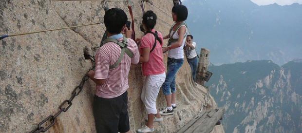 15 lieux extrêmement dangereux que seuls les casses-cou osent ... - buzzly.fr 15 lieux extrêmement dangereux que seuls les casses-cou osent ... - buzzly.fr