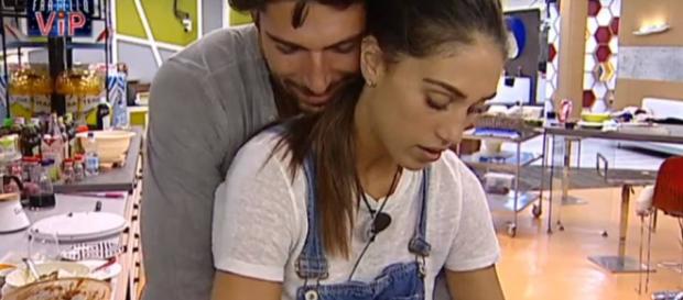 GF Vip, I dubbi di Signorini su Cecilia e Ignazio GF Vip, I dubbi di Signorini su Cecilia e Ignazio