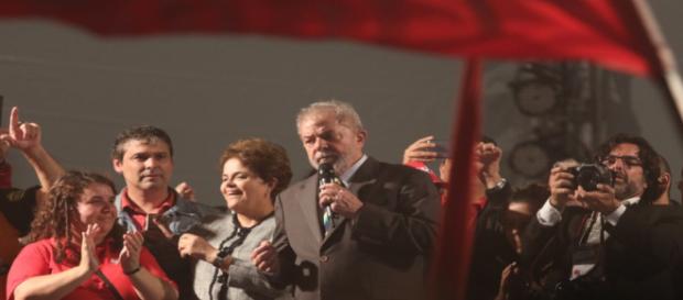 Lula discursou em evento do PCdoB Lula discursou em evento do PCdoB