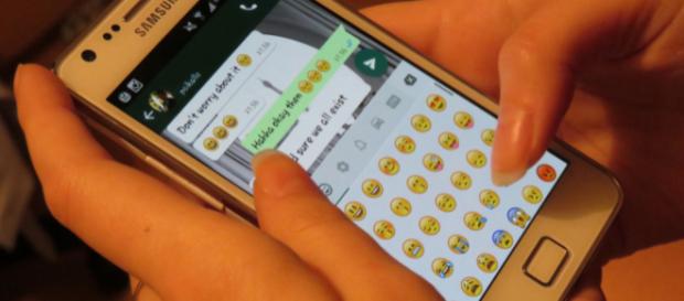 WhatsApp ''baniu'' três de seus emojis (Foto: Wikimedia Commons) WhatsApp ''baniu'' três de seus emojis (Foto: Wikimedia Commons)