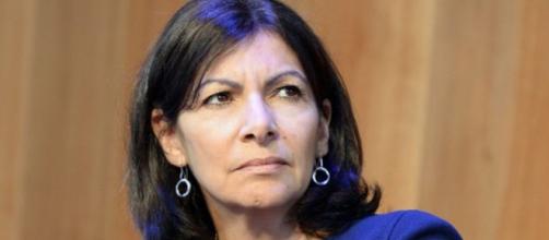 Anne Hidalgo dézingue Hollande, Valls et Macron, "responsables de ... - infos15.com