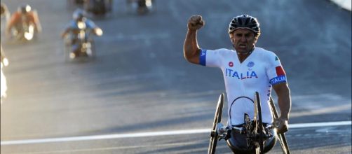 Alex Zanardi alla Florence Marathon (foto - mifacciodicultura.it)