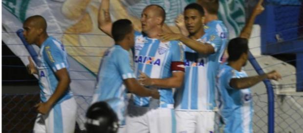 Avaí vence o Palmeiras por 2 a 1 Avaí vence o Palmeiras por 2 a 1