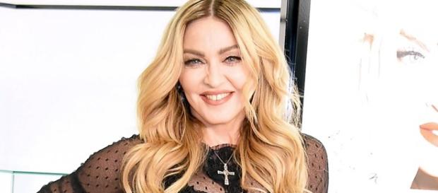 Imagens da cantora Madonna nua se tornam públicas e podem ser arrematadas por uma fortuna. Imagens da cantora Madonna nua se tornam públicas e podem ser arrematadas por uma fortuna.