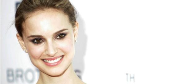 Natalie Portman très superstitieuse à propos de sa grossesse - parismatch.com Natalie Portman très superstitieuse à propos de sa grossesse - parismatch.com