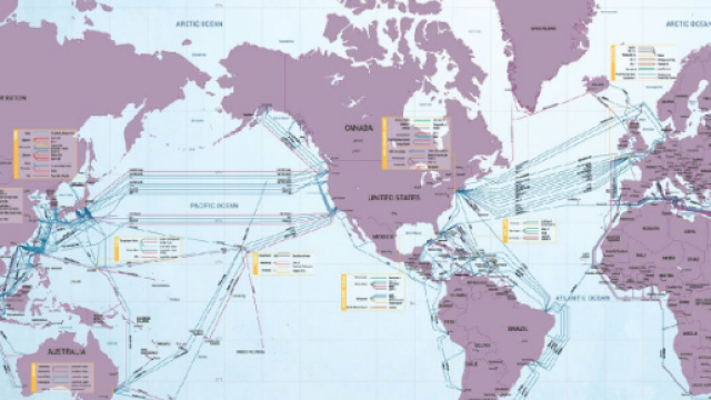Carte de câbles Internet sous-marins