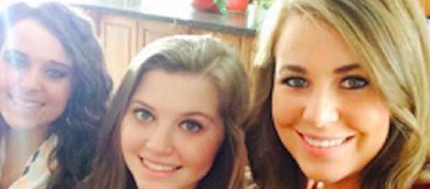 Jinger Duggar, Jill Dillard polarize 'Counting On' fans. Source: YouTube/TLC Jinger Duggar, Jill Dillard polarize 'Counting On' fans. Source: YouTube/TLC