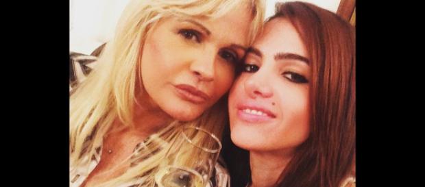 Vídeo de Monique Evans com Cacá Werneck rendeu polêmica Vídeo de Monique Evans com Cacá Werneck rendeu polêmica