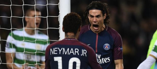 Cavani et Neymar les grands artisans de la gala parisiennne. Cavani et Neymar les grands artisans de la gala parisiennne.