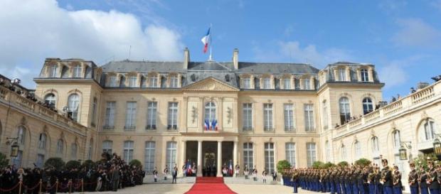 Élysée : Emmanuel Macron veut éloigner les journalistes accrédités - rtl.fr Élysée : Emmanuel Macron veut éloigner les journalistes accrédités - rtl.fr