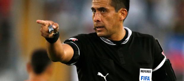 Julio Bascuñán fue duramente criticado en la final de la Libertadores Julio Bascuñán fue duramente criticado en la final de la Libertadores