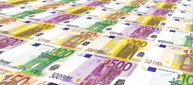 We're gaining control of our cash. Laws and borders too (Picture Pixabay) We're gaining control of our cash. Laws and borders too (Picture Pixabay)