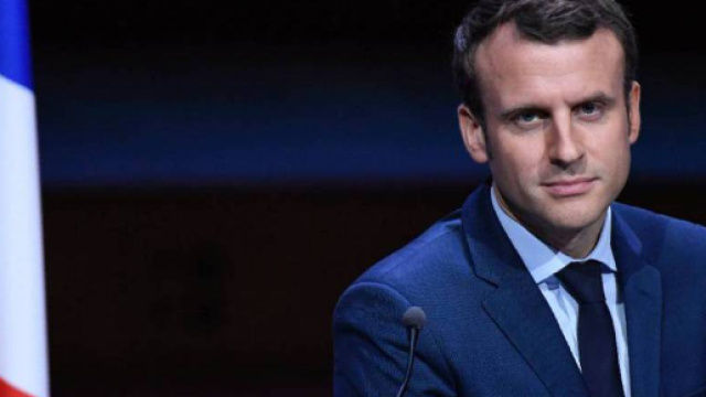 Emmanuel Macron siffl&eacute;...puis applaudi par les maires de France ... - leparisien.fr
