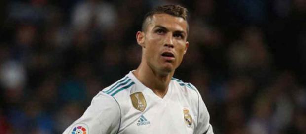Cristiano Ronaldo está começando a receber propostas Cristiano Ronaldo está começando a receber propostas
