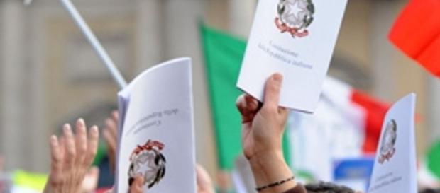 Disegno di legge per l'introduzione dell'insegnamento curricolare di Cittadinanza e Costituzione Disegno di legge per l'introduzione dell'insegnamento curricolare di Cittadinanza e Costituzione