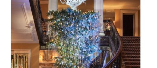 Upside down Christmas trees are trending, (Image via Claridges Hotel Instagram).