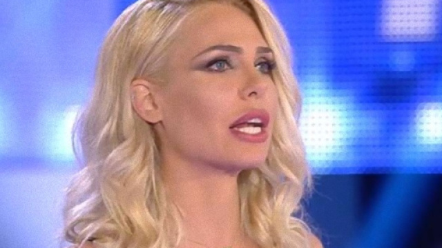 Grande Fratello Vip, un inquilino si è sentito male.