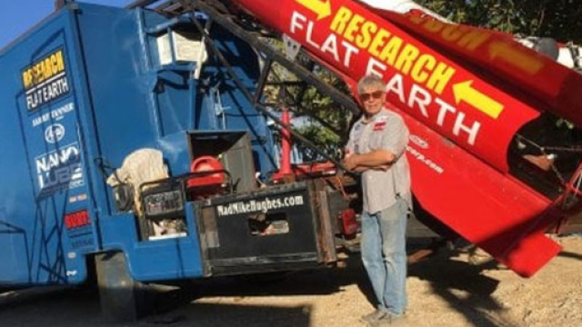 Si lancer&agrave; con un razzo casalingo per provare che la Terra &egrave; piatta