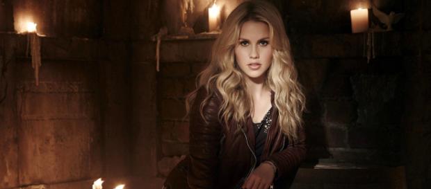 10 curiosidades que provavelmente você não sabia sobre Claire Holt 10 curiosidades que provavelmente você não sabia sobre Claire Holt