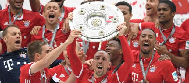 Der FC Bayern München feiert die Meisterschaft - FIFA.com - fifa.com Der FC Bayern München feiert die Meisterschaft - FIFA.com - fifa.com