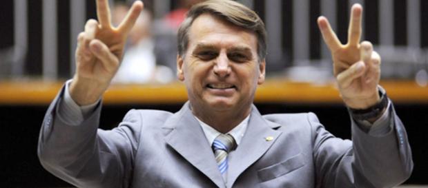 Jair Bolsonaro é o novo alvo da famosa astróloga Jair Bolsonaro é o novo alvo da famosa astróloga