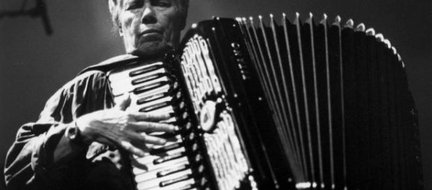 Muere Pauline Oliveros, pionera de la electrónica | Cultura | EL PAÍS - elpais.com Muere Pauline Oliveros, pionera de la electrónica | Cultura | EL PAÍS - elpais.com