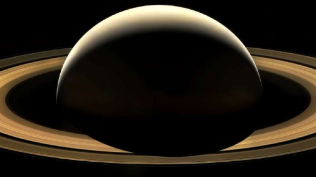 Saturne, la plan&egrave;te aux anneaux