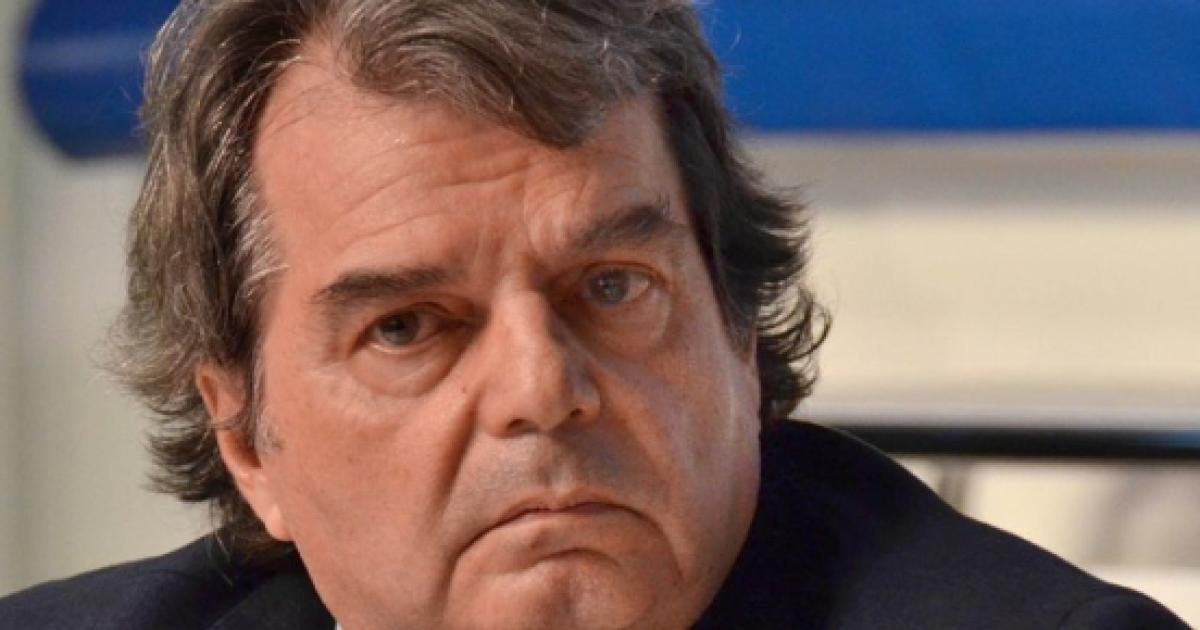 Renato La Leopolda è il festival dell’autoreferenzialità di Renzi