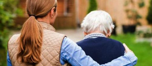 Assistenza parenti malati: le novità sui fondi dedicati al 'Caregiver familiare'