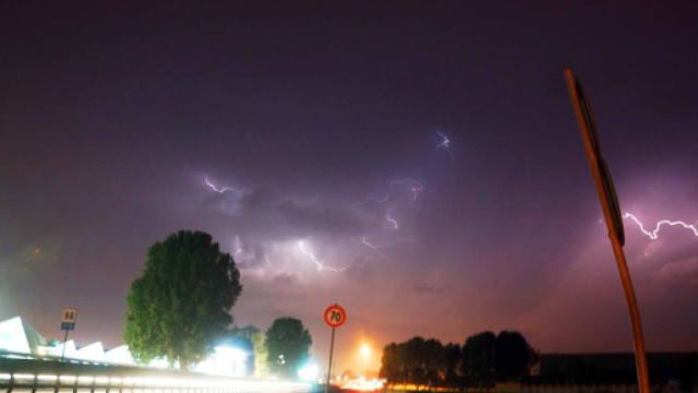 Il misterioso fenomeno dei boati avvertiti in diverse parti del pianeta