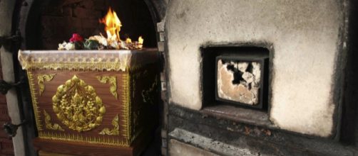 Como é feita a cremação de cadáveres?