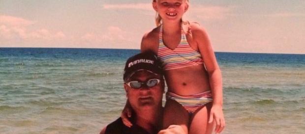 21-Year-Old Recieves Final Birthday Present from Her Late Father ... (Image Credit: Bailey Sellers/Twitter) 21-Year-Old Recieves Final Birthday Present from Her Late Father ... (Image Credit: Bailey Sellers/Twitter)