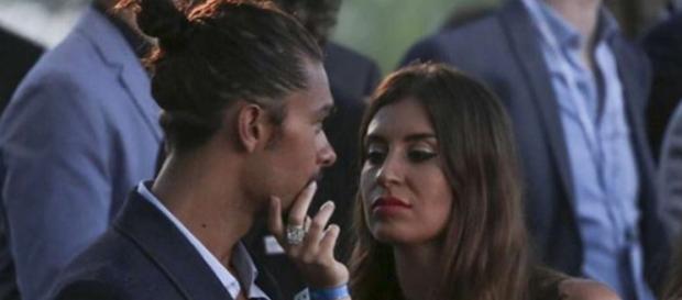 Les Marseillais vs Le Reste du Monde 2 : Julien annonce sa rupture avec Martika Les Marseillais vs Le Reste du Monde 2 : Julien annonce sa rupture avec Martika