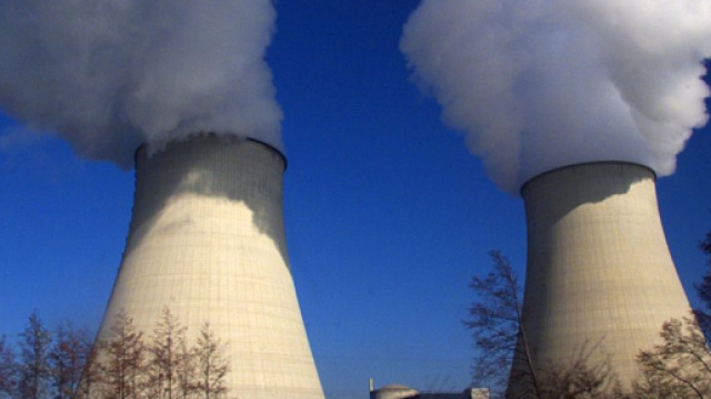 Greenpeace s'introduit dans une centrale nucléaire - parismatch.com
