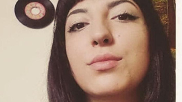 Ragazza suicida per video a luci rosse: tre indagati