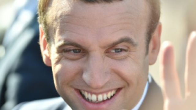Sondage: popularité stable pour Macron, en légère hausse pour Philippe - bfmtv.com