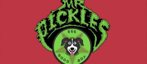 Mr. Pickles es una serie animada que se surge en 2014