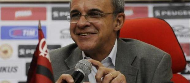 Bandeira de Melo pode anunciar meia como reforço do Flamengo Bandeira de Melo pode anunciar meia como reforço do Flamengo