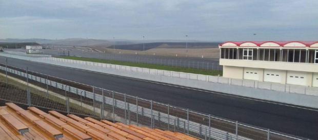 Circuitul de viteză Transilvania Motor Ring înainte de recepția finală Circuitul de viteză Transilvania Motor Ring înainte de recepția finală