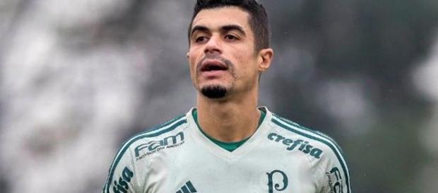 Lateral-esquerdo atuou pelo Verdão na temporada passada Lateral-esquerdo atuou pelo Verdão na temporada passada