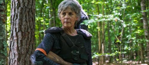 Melissa McBride interpretando a Carol Peletier en The Walking Dead