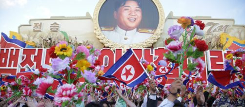 Maestosa parata in Corea del Nord in onore del leader Kim Jong-un