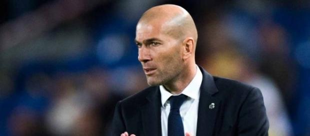 La decisión de Zidane sobre la continuidad de dos cracks del Real ... - futbolentrelineas.net La decisión de Zidane sobre la continuidad de dos cracks del Real ... - futbolentrelineas.net