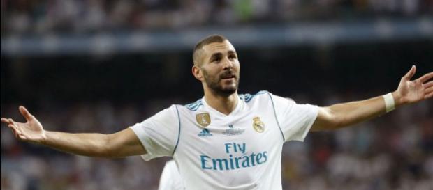 Se podría estar gestando un relevo para Benzema Se podría estar gestando un relevo para Benzema