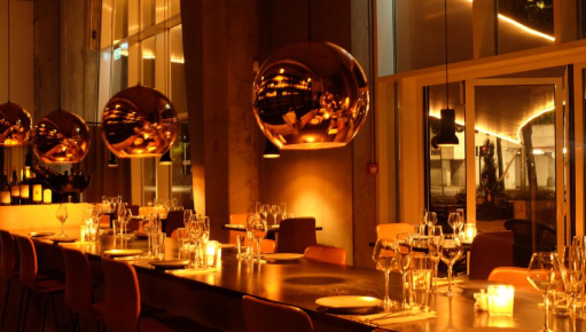10 Things Restaurant Servers Know More About Than Most People