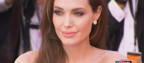 Video Tgcom24: Angelina Jolie, star hollywoodiana... - mediaset.it