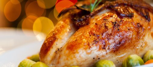 Weight loss hacks for holiday meals [ Image via Pexels free use]
