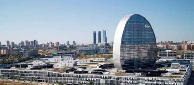 BBVA y Unicredit se dejan querer por Cerberus y sus NPLs BBVA y Unicredit se dejan querer por Cerberus y sus NPLs