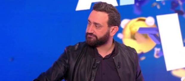 Cyril Hanouna, dans 'Touche pas à mon poste', le 30 novembre 2017 (Crédit - C8) Cyril Hanouna, dans 'Touche pas à mon poste', le 30 novembre 2017 (Crédit - C8)