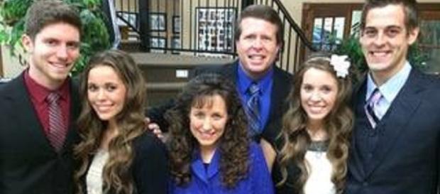 Jill Duggar and Derick Dillard cause drama again. | Source: Youtube TLC "Counting On" Jill Duggar and Derick Dillard cause drama again. | Source: Youtube TLC "Counting On"